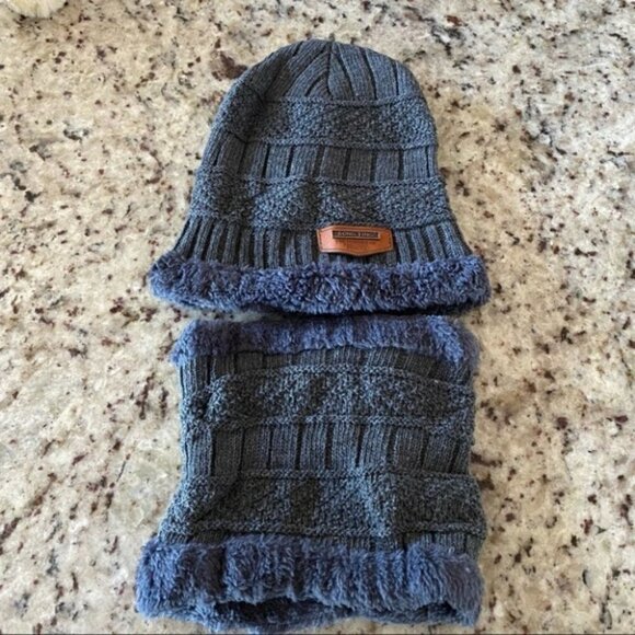 2pc/ Set Gray Knit Hat and Scarf - Picture 4 of 4